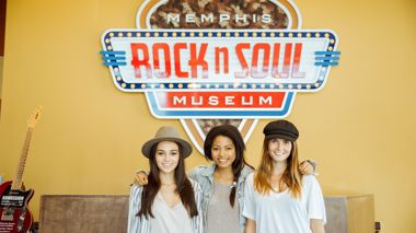 Travellers at the Rock and Soul Museum in Memphis, USA