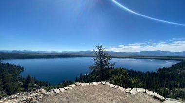 Scenic view overlooking Jenny's Lake from Inspiration Point