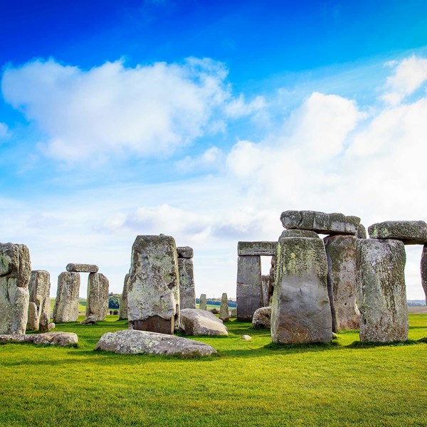10-Day Britain Tour from London: York, Edinburgh and Liverpool | 2 Countries and 17 Cities | 9 Breakfasts, 1 Lunch, 3 Dinners