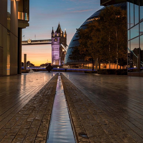 8-Day London Sightseeing Tour: Windsor Castle and Buckingham Palace | 1 Country and 4 Cities | 7 Breakfasts, 1 Lunch, 3 Dinners