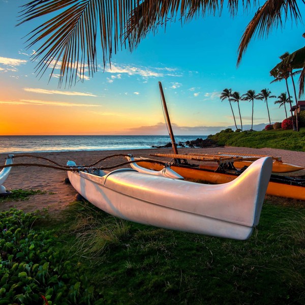 8-Day Premium Hawaii Tour from Honolulu: Maui, Pearl Harbor and Hawaii Volcanoes National Park | 1 Country and 10 Cities | 7 Breakfasts, 1 Lunch, 3 Dinners