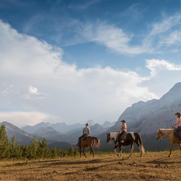 Iconic Rockies and Western Canada Guided Tour