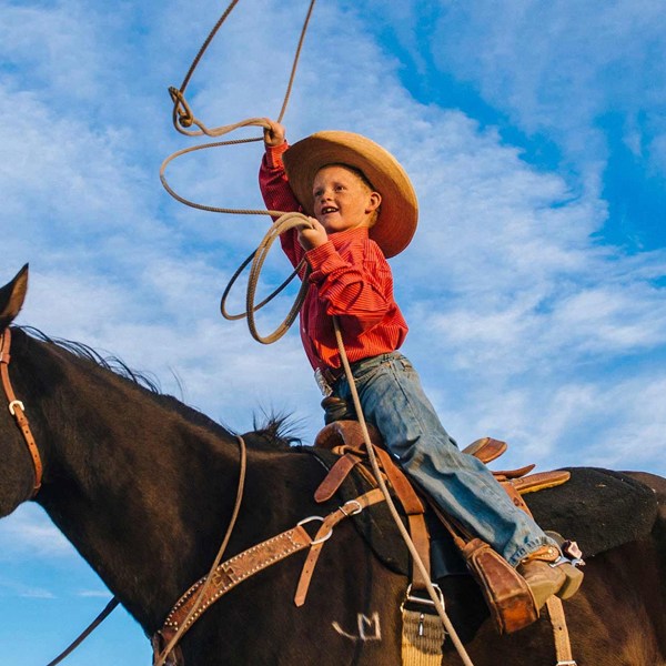9-Day USA Family Tour from Salt Lake City to Rapid City: Grand Tetons+West Yellowstone+Mount Rushmore |13 Cities | 8 Breakfasts, 1 Lunch, 4 Dinners