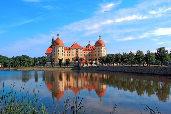 Visit Dresden green vault and Moritzburg castle