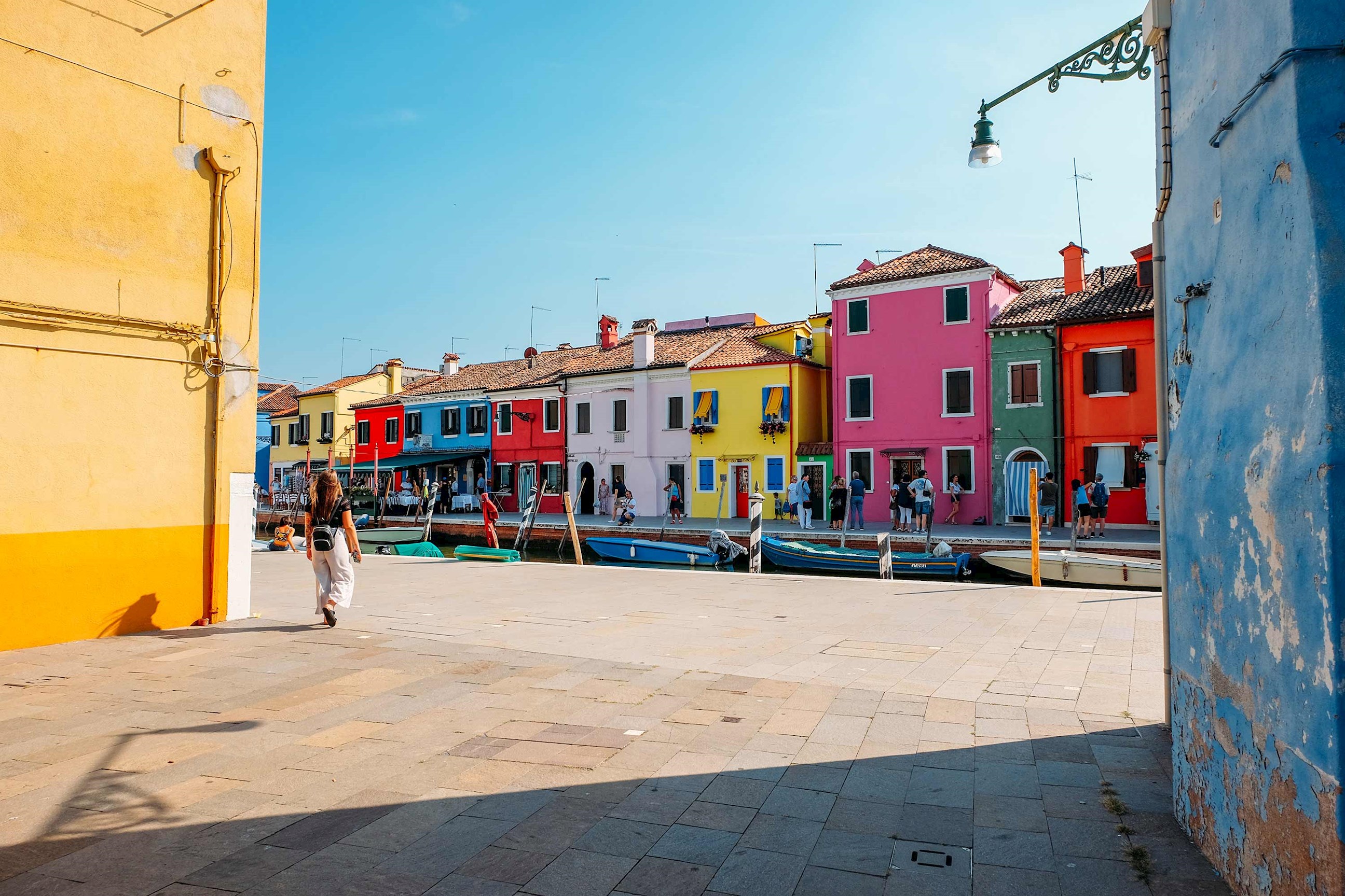 Cruise and meal in Burano, Italy