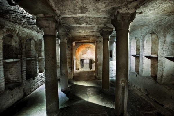 Visit the Catacombs and ancient Rome, Italy