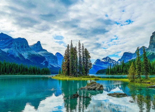 Reflections of Nature - Supernatural British Columbia (Exp…