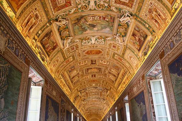 Vatican Museums Gallery Maps Vatican City Italy