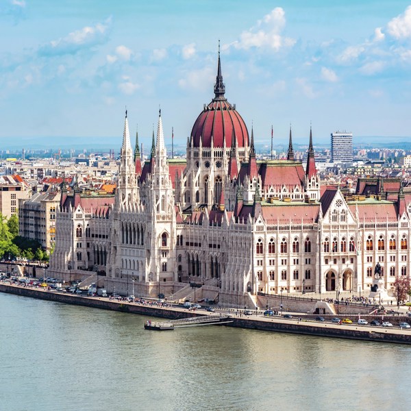 14-Day Highlights of Eastern Europe Tour from Budapest to Vienna: Berlin, Prague and Warsaw | Classic Group | 6 Countries and 9 Cities | 13 Breakfasts & 6 Dinners
