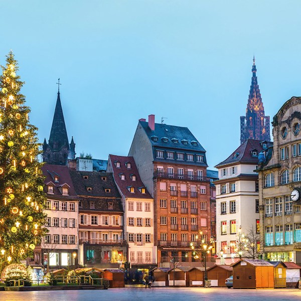 9-Day Guided Tour of France, Germany and Austria’s Christmas Markets from Munich: Salzburg, Innsbruck, Lindau, Strasbourg and Zürich